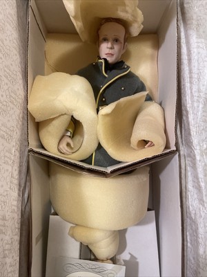 MIB Franklin Mint Heirloom Gone with the Wind Ashley Wilkes Porcelain Doll