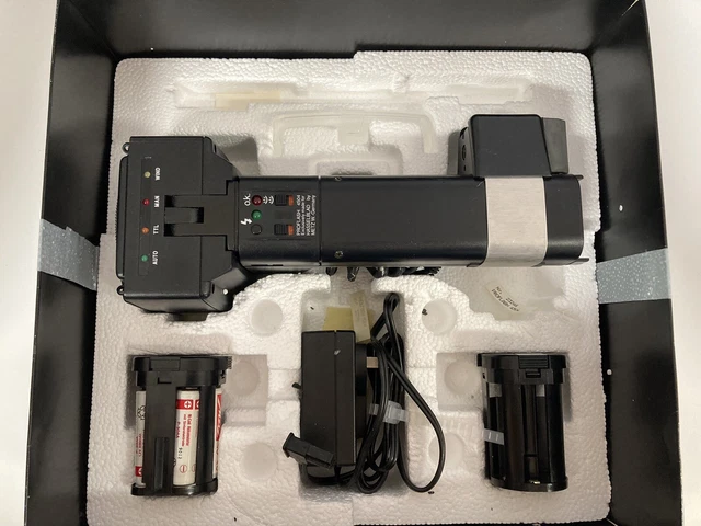 HASSELBLAD PROFLASH 4504 - Never used. AS-IS *read description for details. 2