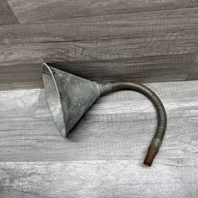 Vtg Galvanized Metal Funnel With 11” Flexible Spout Farm Gas Oil Farmhouse