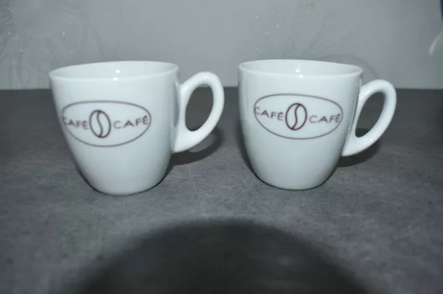 LOT de 2 petites tasses a café