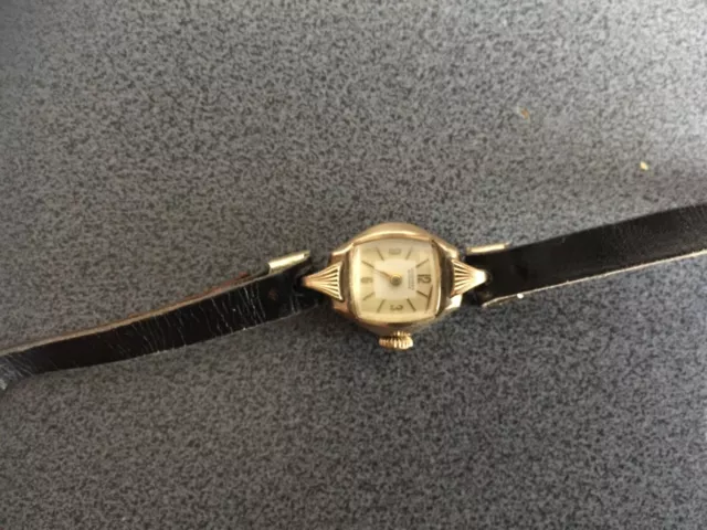 sehr schöne alte Junghans 15 Jewels  Damen Armbanduhr Handaufzug