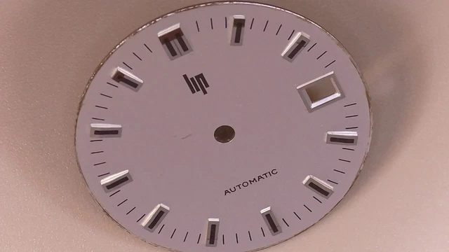 Cadran D'horloge LIP Ancien – Diamètre 28.40 Mm, Stock Vintage, Parfait Pour Les Passionnés De Restauration Horlogère