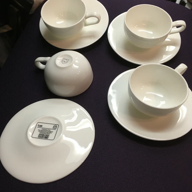 Porcelaine Tendre Anglaise, 4 Tasses + 4 Soucoupes Blanches, Chine, Neuf