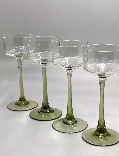 Antik 6x Jugendstil Stengelglas grün Stängelstiel Sammlerglas Weingläser optisch
