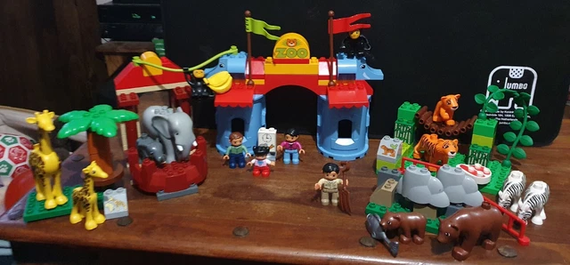 Duplo big top city zoo
