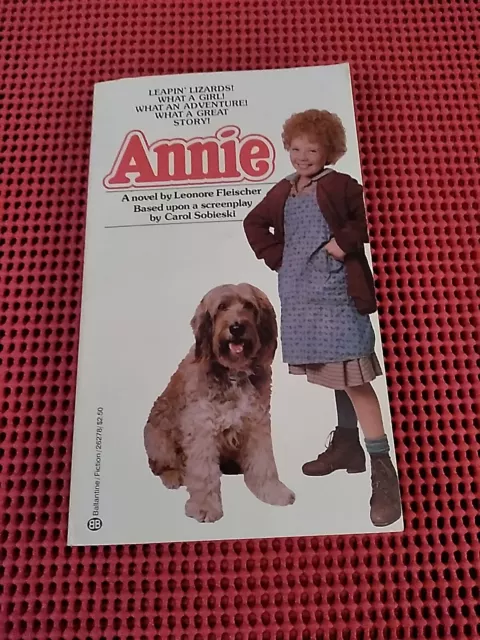 1982 Annie By Leonore Fleischer  Color Photo's, Movie Tie-In Great Condition