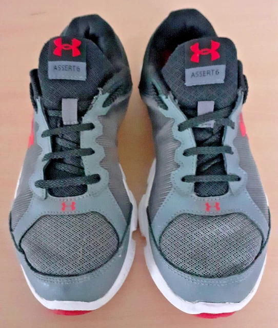 Scarpe da corsa Under Armour taglia UK 5 di design grigie ammortizzate
