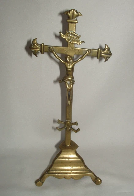 Crucifix en bronze émaillé - objets religieux, boutique chrétienne