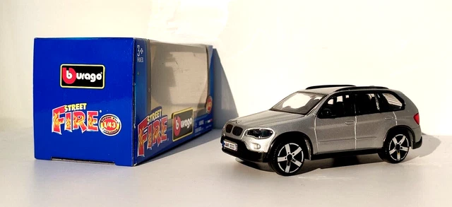 Miniature BMW 535 I échelle 1/43 Burago - Rouge, Neuve Dans Sa Boîte