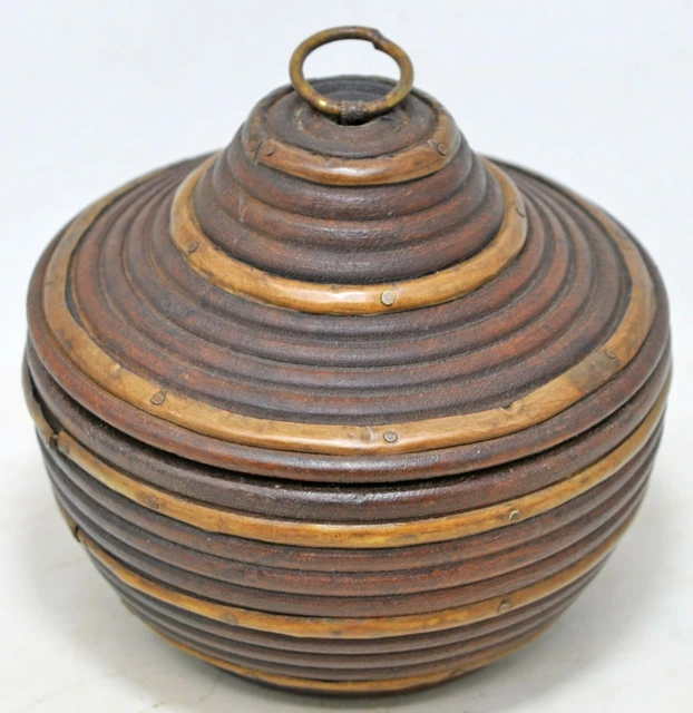 Ancien en Bois Rond Rangement Boîte Original Ancien Main Sculpté Laque Peinte