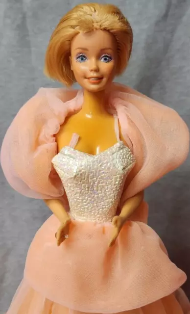 VTG 1984 Peaches and Cream Barbie Doll- #7926- Original Dress- TLC