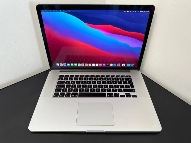Apple MacBook Pro RETINA 15' LATE 2013 A1398 2ghz I7 QUAD CORE 8 GB 256 SSD