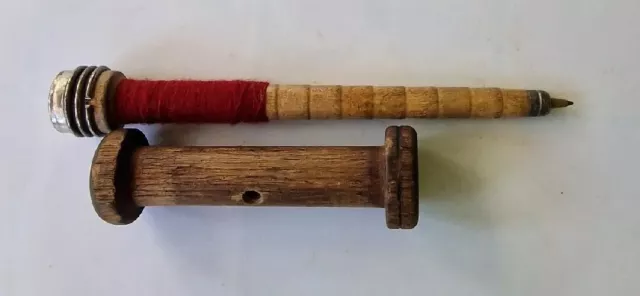 CARRETE DE LANA DE HILO DE HILO DE COLECCIÓN Y ""Pilkingtons"" BOBINAS DE ENCAJE