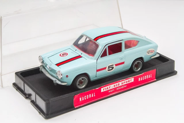 Dalia Solido Aston Martin DB5 Vantage – Miniature Collection Italie