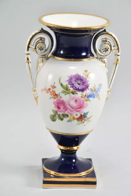 B57J08- Meissen Porzellan Amphorenvase mit Blumenmalerei