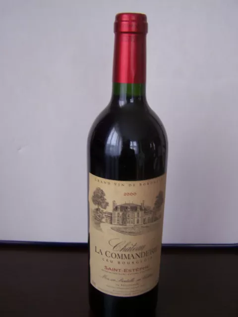 Vins Fins , Bordeaux , Chateau La Commanderie , Saint - Estephe 2000 .