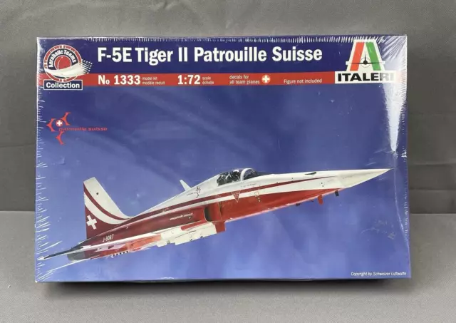 ITALERI F-5E Tiger II Patrouille Suisse Model Kit 1/72 Scale #1333 New Sealed