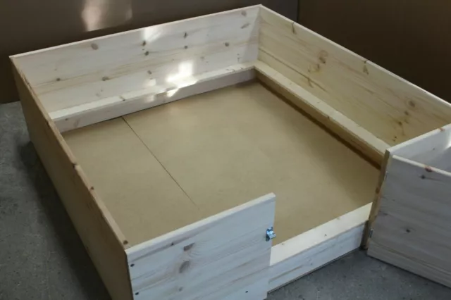 Wurfbox Welpenbox Wurfkiste Hunde mit Welpenschutzleisten + Boden Höhe 40cm