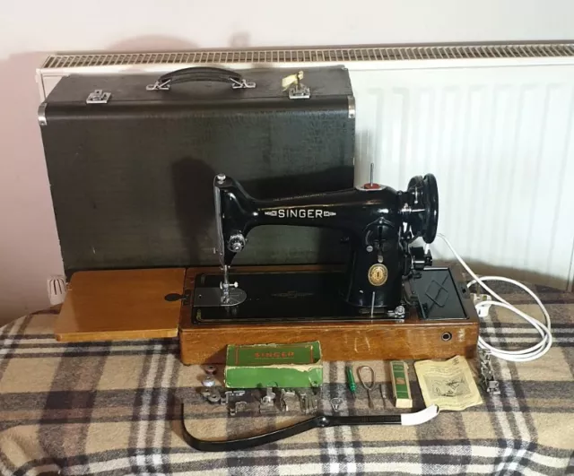 Singer 201K Electric Sewing Machine Rare Knee Control Model, Accessories & Case