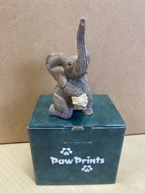 Paw Prints / Tuskers ….Rare… “Hayley”….Great Boxed Condition