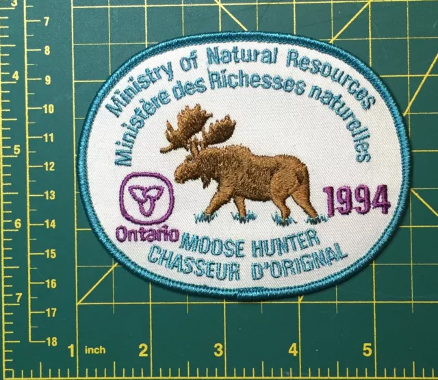 1994  MOOSE ONTARIO MNR HUNTING PATCH badge flash crest deer bear vintage DNR