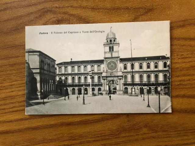 Cartolina Padova Il Palazzo Del Capitano Torre Orologio Non Viaggiata 22