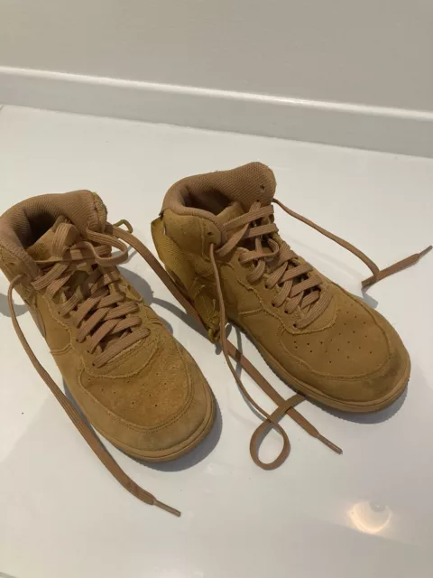 NIKE AIR FORCE 1 Junior Size 2 EUR34 Brown TAN 10.00