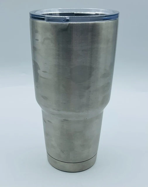 YETI 30 oz Rambler Insulated Stainless Steel Tumbler With Lid Silver