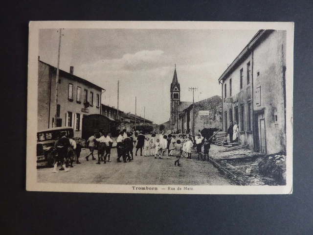 TROMBORN  environs de BOULAY Moselle CPA 57 Rue de Metz voiture enfants la poste