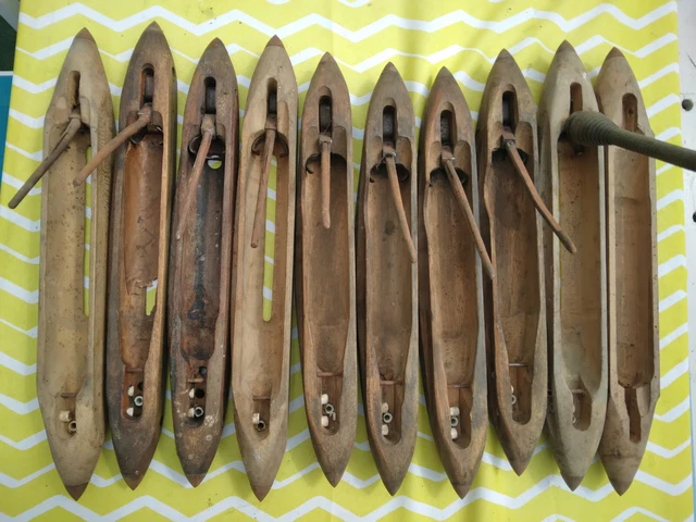 Navette De Tissage Avec Bobine - Métier à Tisser - Objet Artisanal Ancien