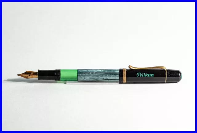 PELIKAN 100N Fountain Pen NO FUNCTION SCHAU-MUSTER DUMMY Sample Green Marbled