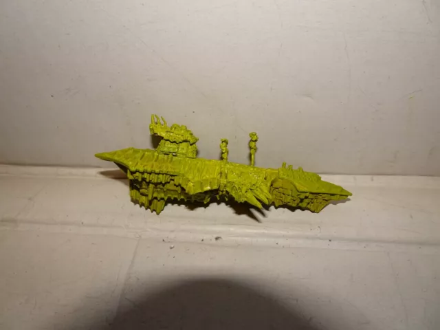 Battlefleet Gothic,  Chaos Nurgle Cruiser, with nurgle metal prats. rare oop