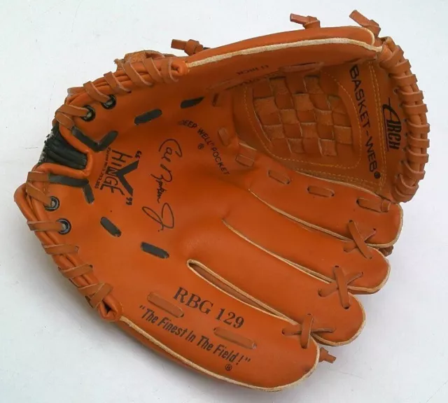 "Cal Ripkin Jr." Rawlings 11 Inch RBG 129 Baseball Glove