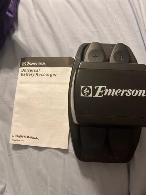 Emerson Universal Charger EBR444 With Manual Alkaline/Ni-Cd