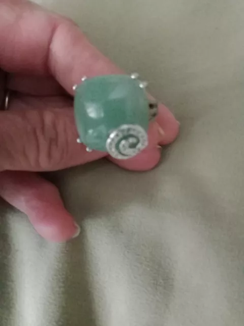 Park Lane "Margarita" Ring Size 9.  Jade colored  stone W/Silvertone Swirl