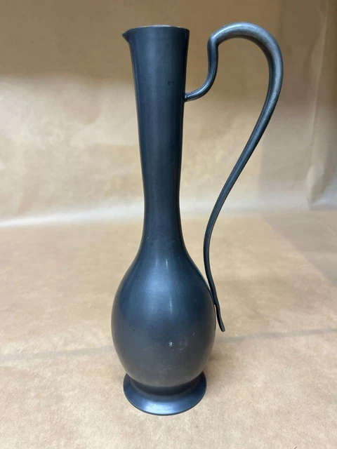 2 vases soliflore / pichets en étain 11.5 cm
