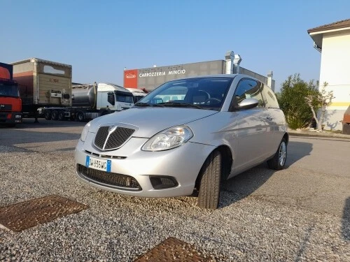 Lancia Ypsilon  2009