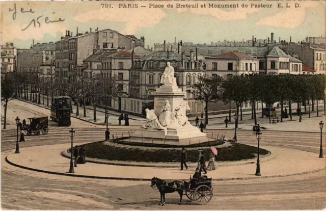 CPA PARIS 7e Place de Breteuil Monument de Pasteur (1247628)