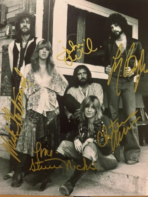Fleetwood Mac Autographed 8x10 photo With COA Stevie Nicks Lindsey Rumours