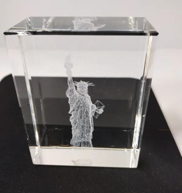 3D Laser Etched Glass Crystal Statue of Liberty New York Paperweight 4" Tall