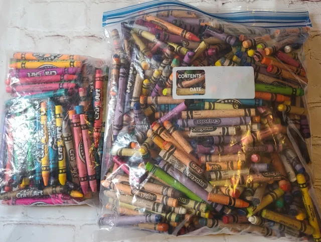 Bulk 1.5lbs+ Mixed Brands - Wrapped/ Unwrapped Crayons  /Broken/Whole/Crayola etc 