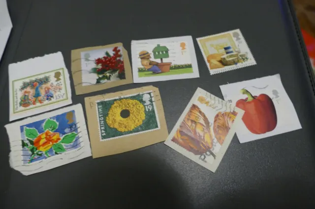 8 plants flowers commemorative British UK GB postage stamps - philately postal