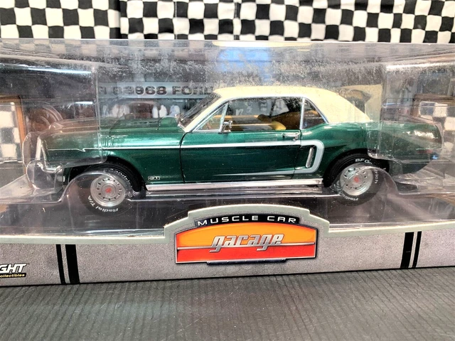 Mustang - 1968 Ford Mustang GT/CS California Special en 1/18 de Greenlight, vieillie pour en faire une version Barn Find