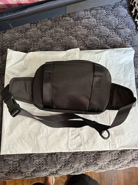 tumi crossbody 3