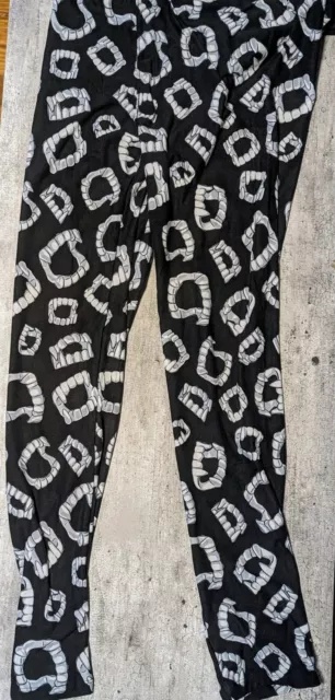 Lularoe Halloween Leggings Vampire Teeth Print Black White gray TC  NEW