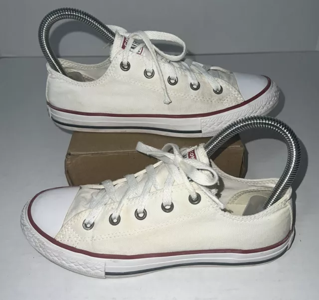 CONVERSE Sneakers Youth Size: 3 White All Star Chuck Taylor Canvas Shoes Low Top