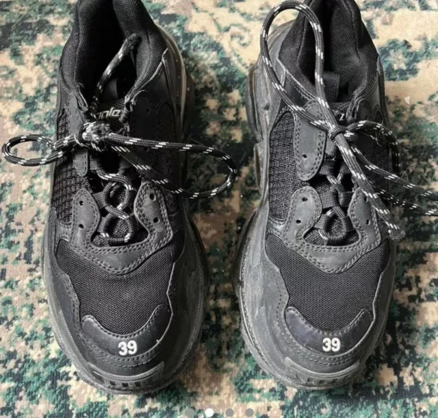 SCARPE DA GINNASTICA Balenciaga tripla S nere taglia 39 6 EUR