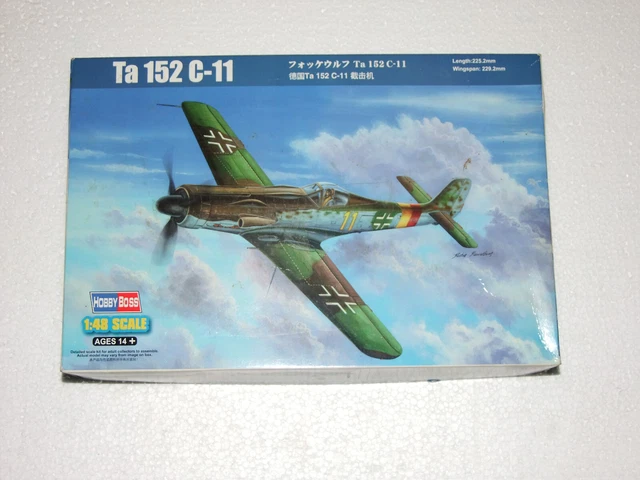 Foke Wulf Ta 152 H-1-ART Model plastic scale model kit in 1:72 scale