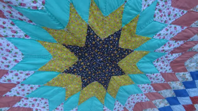 Lovely Vintage Star Pattern Quilt Calico Print