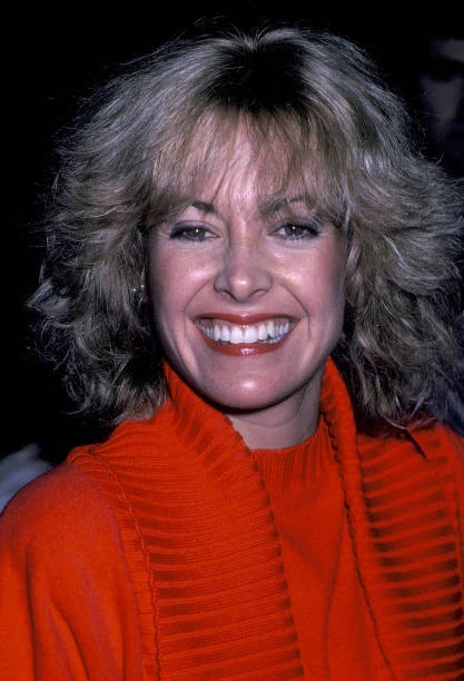 CATHERINE HICKS AT Avon Hosts the Women's Tennis Association - 1981 Old